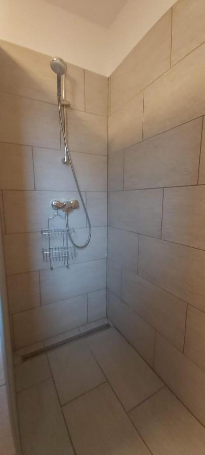 Babzsi Nyaralo Villa Vonyarcvashegy Bagian luar foto