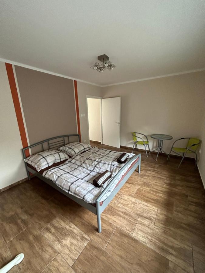 Babzsi Nyaralo Villa Vonyarcvashegy Bagian luar foto