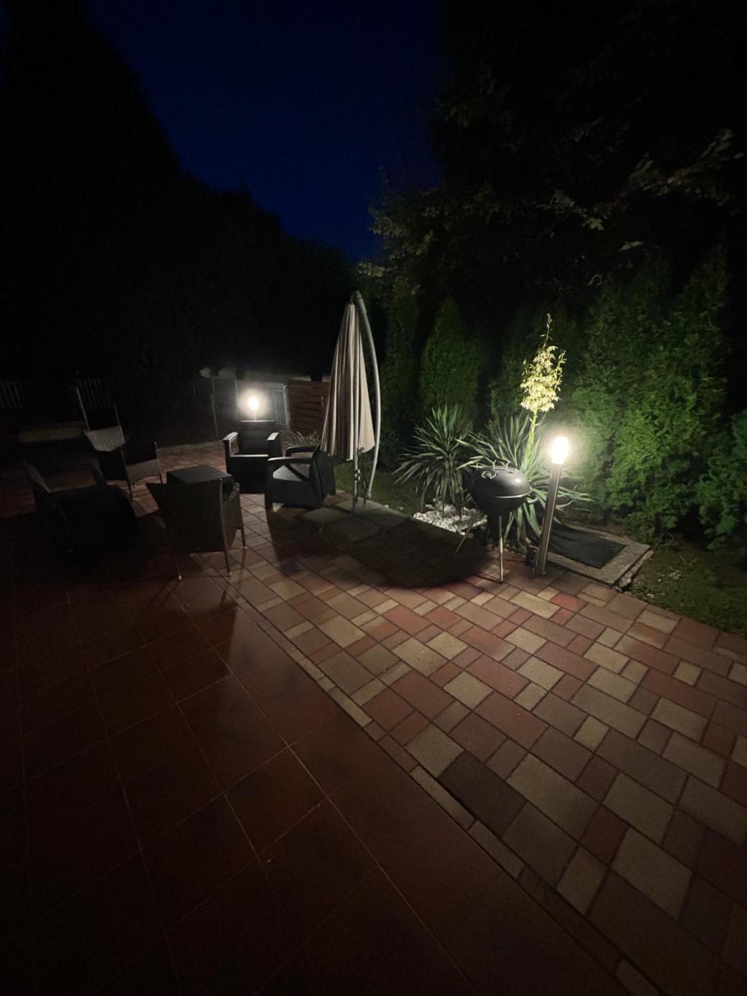 Babzsi Nyaralo Villa Vonyarcvashegy Bagian luar foto