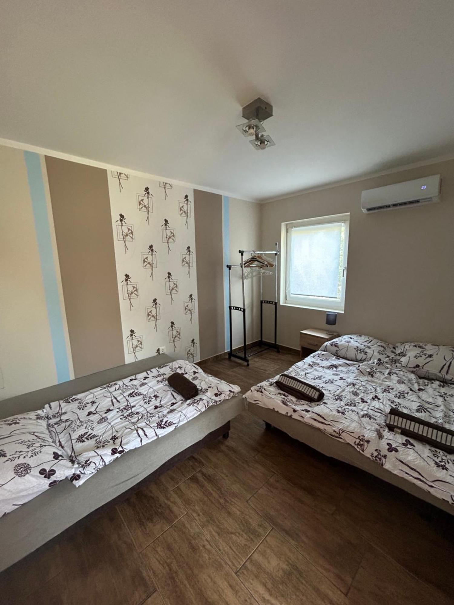 Babzsi Nyaralo Villa Vonyarcvashegy Bagian luar foto